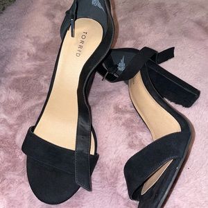 🌻LAST CHANCE🌻 Torrid chunky heels- wide width
